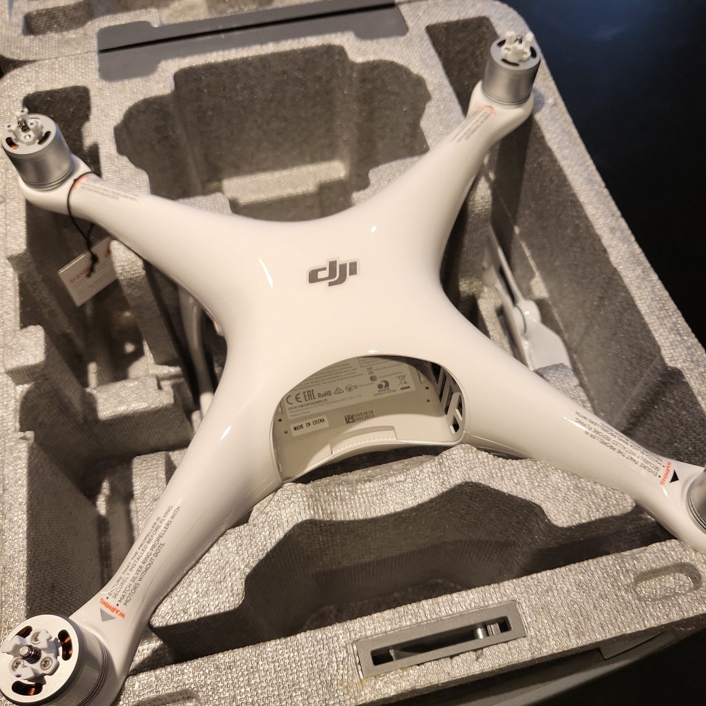 Dji Phantom 4 Pro V1 Aircraft Only (Pre-Owned)