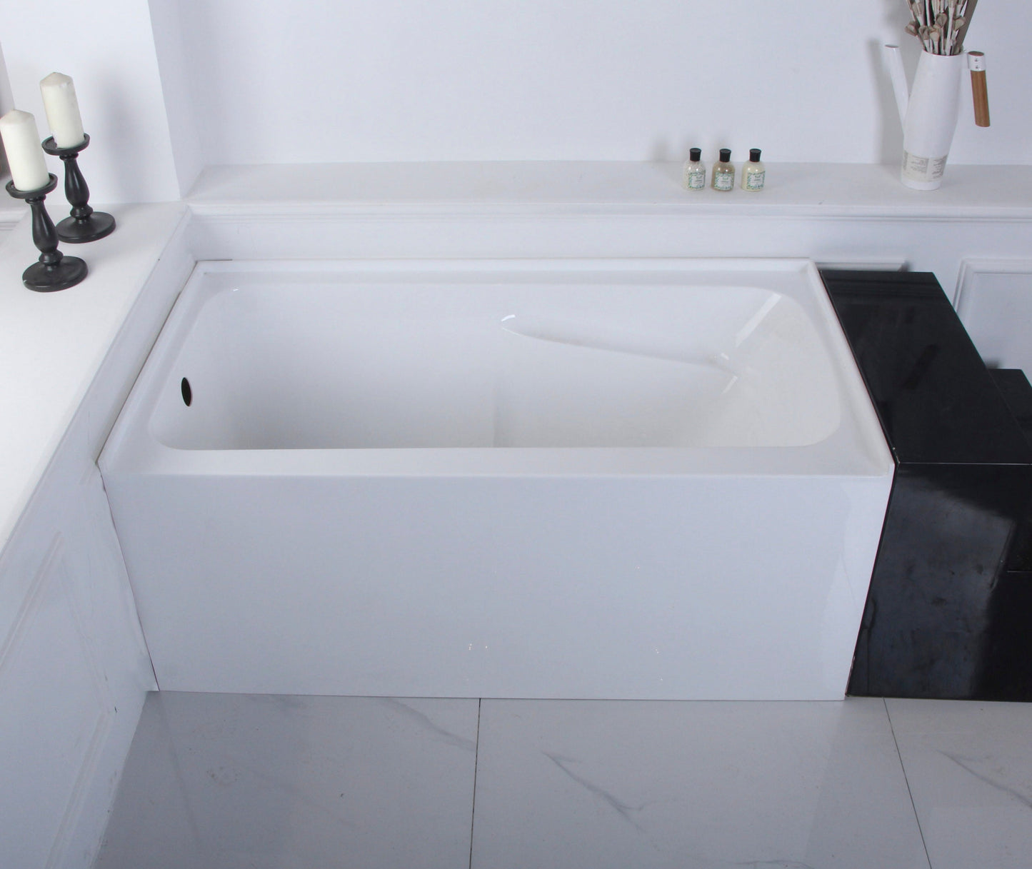 Aqua Eden Vtap543023R 54 X 30 X 22 Acrylic Alcove Bathtub W/Arm Rest