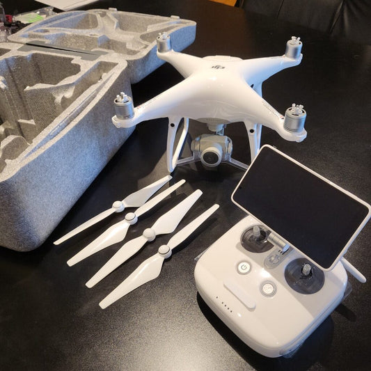 Dji Phantom 4 Pro+ V1 With Remote And Battery (Pre-Owned)