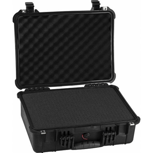 Pelican 1600 Case With Foam (Black)