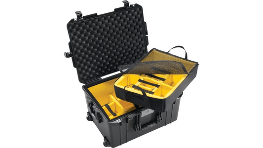 Pelican 1607 Air W/ Padded Dividers (Black)