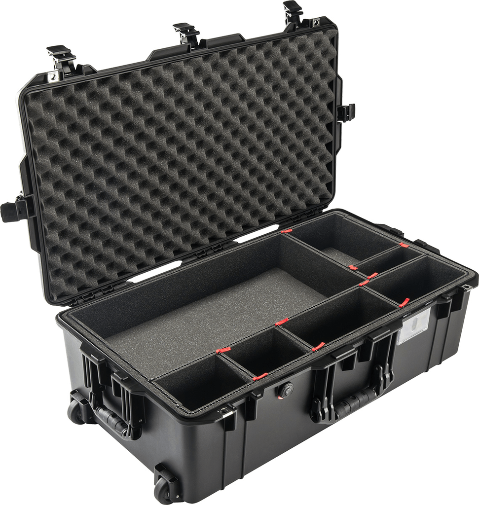 Pelican 1615 Air Carry-On Case With Trekpak Dividers (Black)